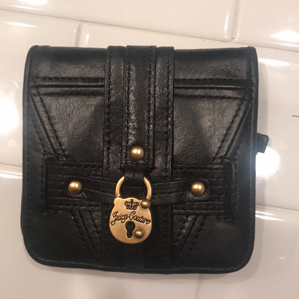 Black juicy couture bifold wallet